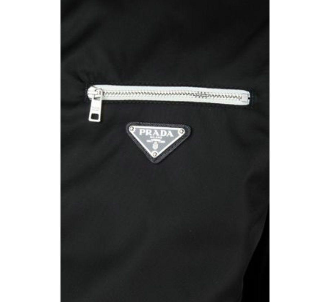 PRADA ナイロンジャケット 三角ロゴ