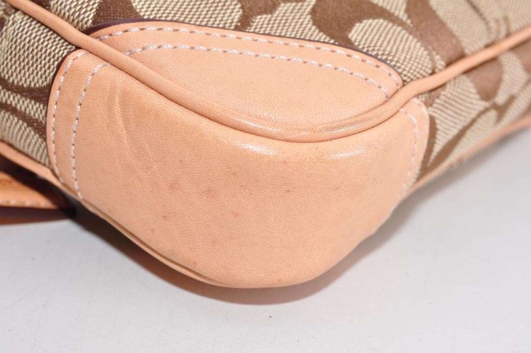 未使用 COACH コーチ シグネチャー ボディバッグ 箱、保存袋付き