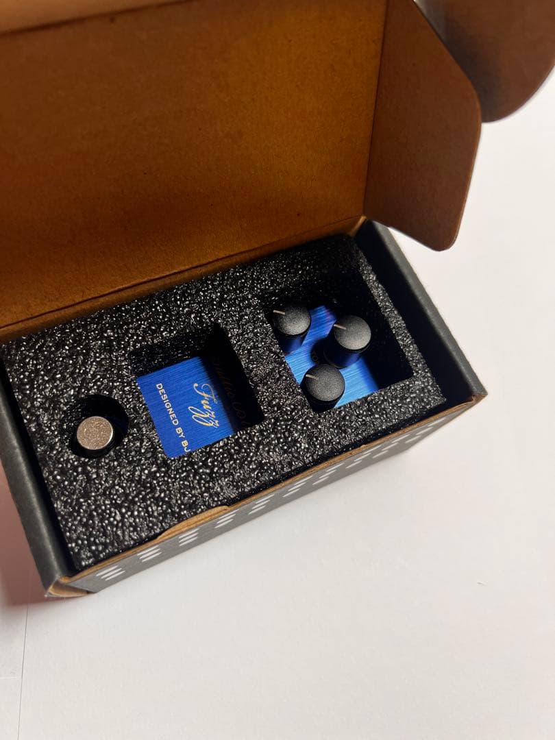 ギター Baltic blue fuzz