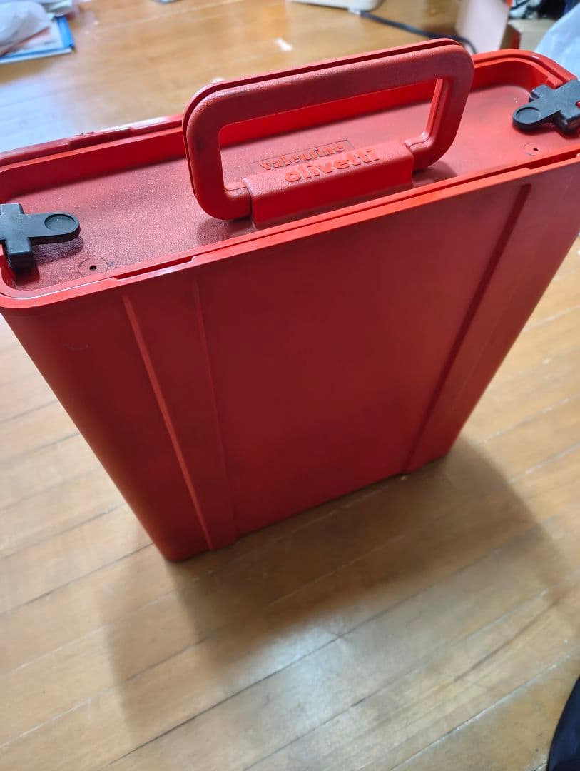 タイプライター Olivetti Valentine オリベッティ バレンタイン