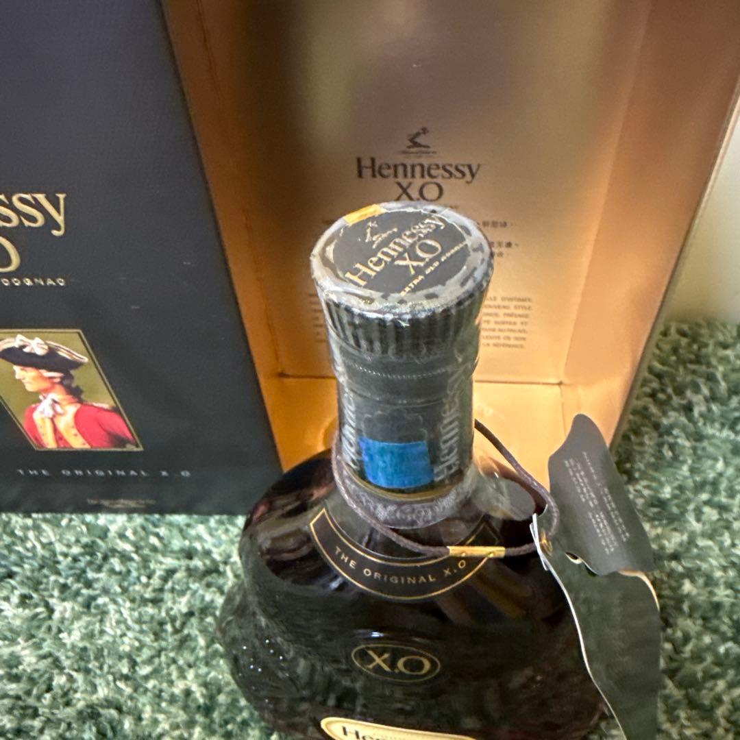 V3 Hennessy XO コニャック 700ml 40%