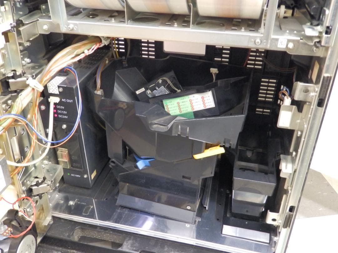 送料無料 パチスロ実機 めぞん一刻 夏色の風と 不要機付