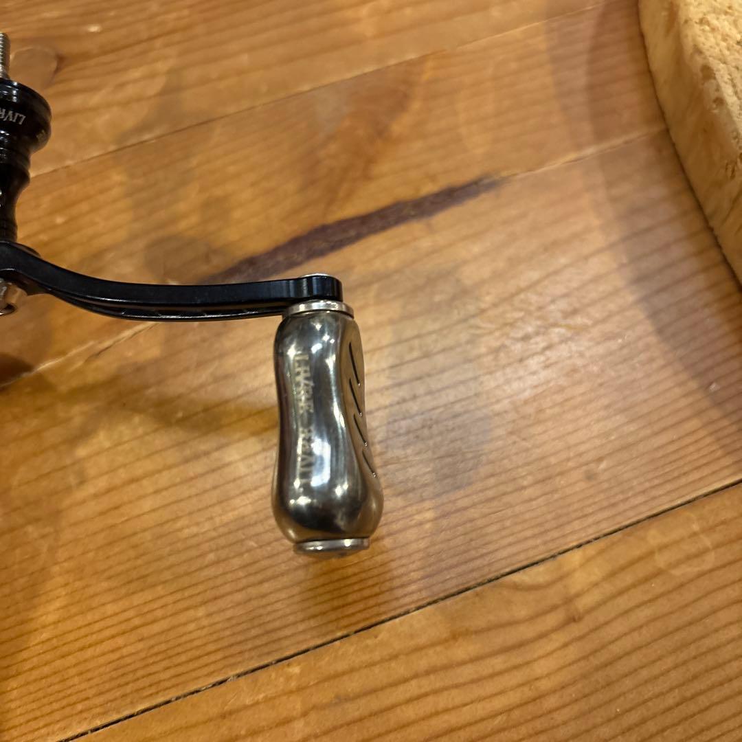 LIVRE Union 52-58 スピニングハンドル　シマノ用