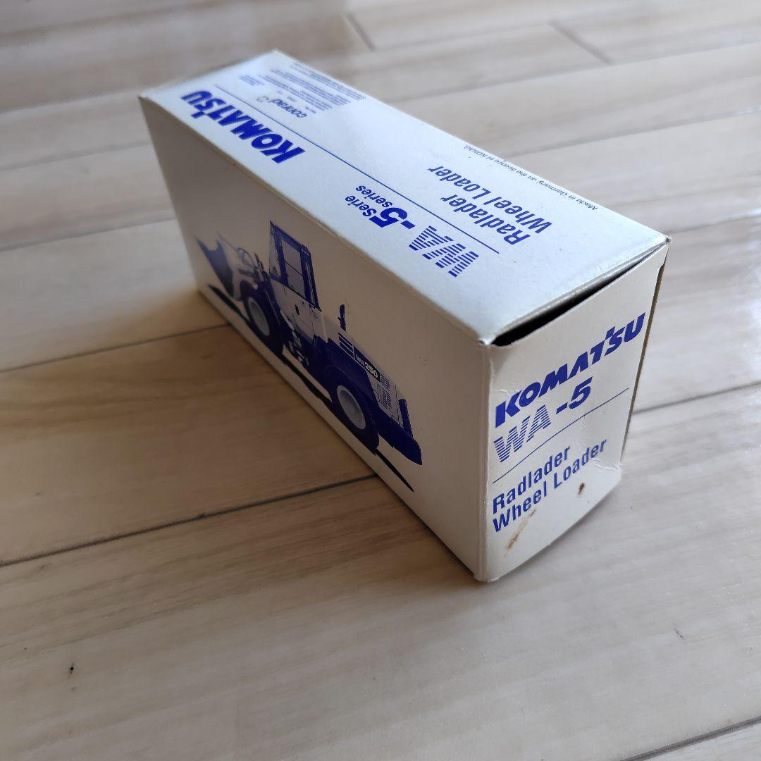 Komatsu WA 250-6 ミニカー 1/50