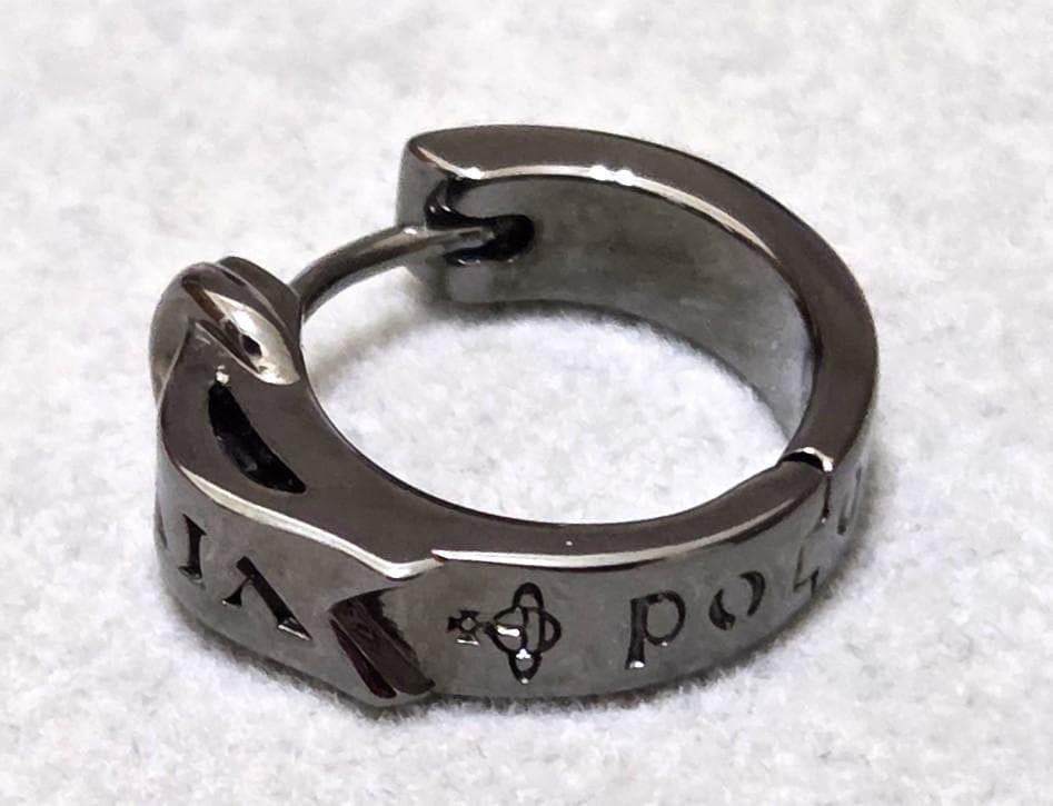 ヴィヴィアンウエストウッド　BOBBY　フープピアス　片耳用　箱付き　41786