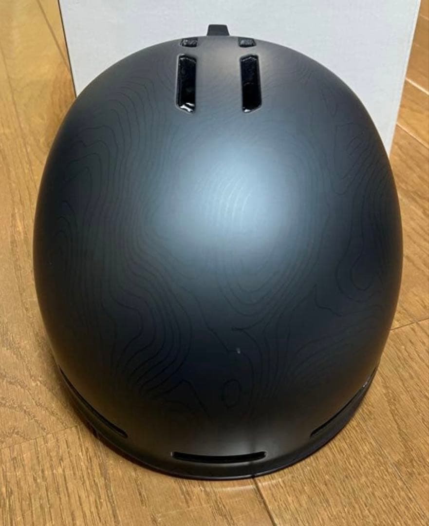 DICE D8 マットブラック ヘルメット　Mサイズ