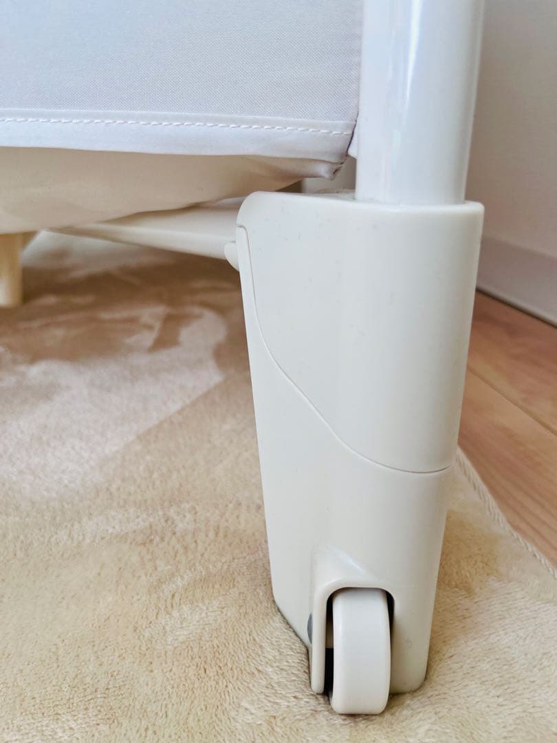 Aprica アップリカ ココネルエアー　折りたたみ　　メッシュ　ベビーベッド