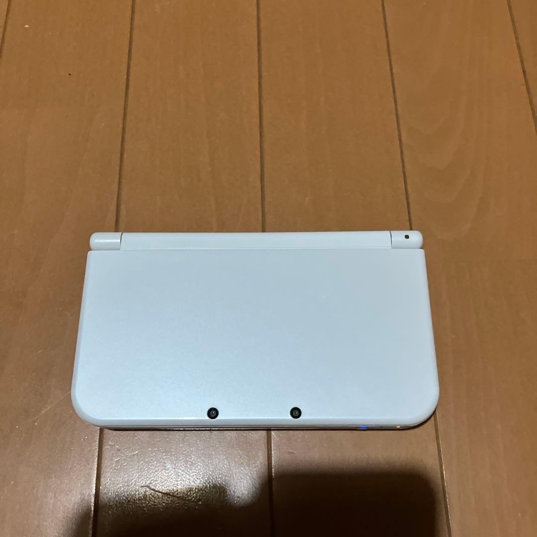 Newニンテンドー3DSLL パールホワイト