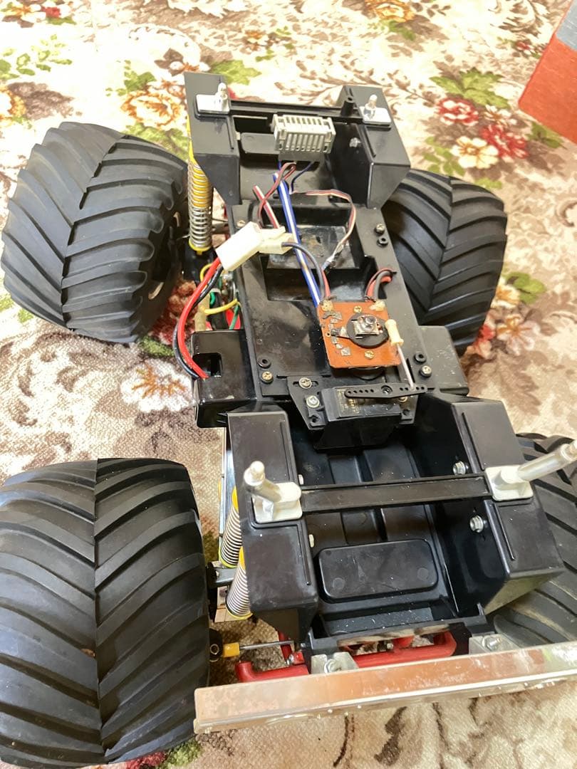 BULLHEAD ラジコン トラック 青、車体のみ。