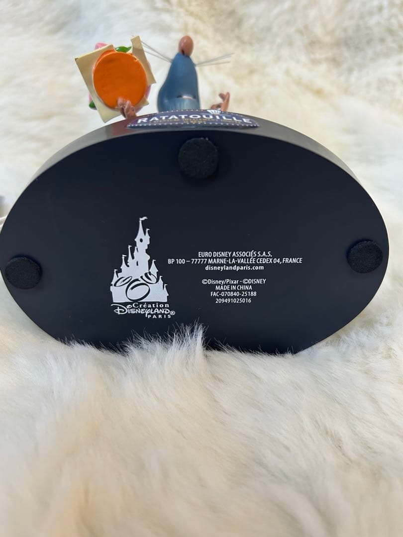 ディズニーランドパリ限定　レミーのおいしいレストラン　フィギュア エッフェル塔②