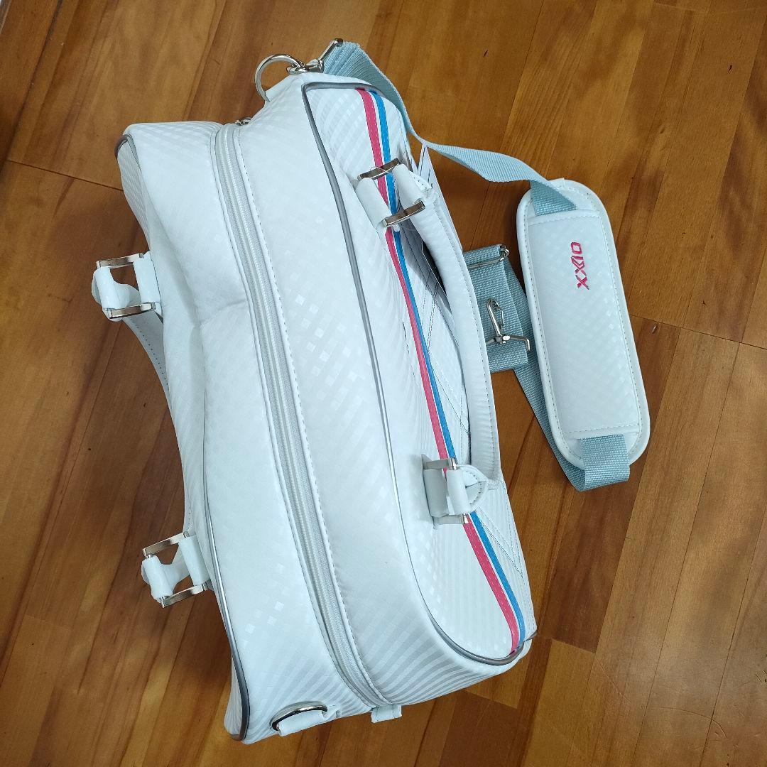 新品未使用XXIO ゴルフバッグ・スポーツバッグショルダー付 レディースホワイト