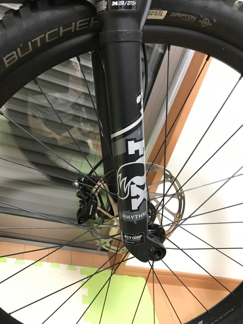 確認用Levo SL Comp Carbon Size S Tint Green