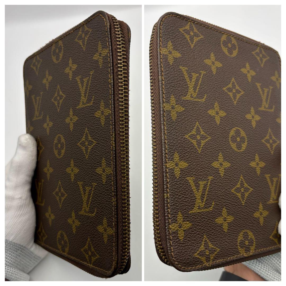 LV ルイヴィトン モノグラム パスポートケース ラウンドジッピー