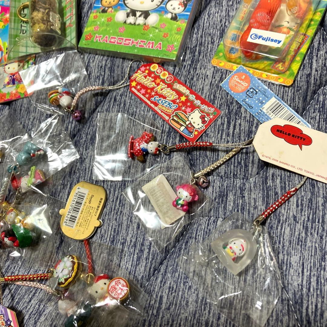 ハローキティご当地キティセット根付やストラップなど