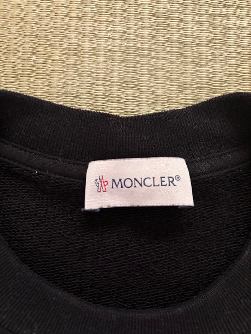 Moncler モンクレール　メンズ　トレーナー
