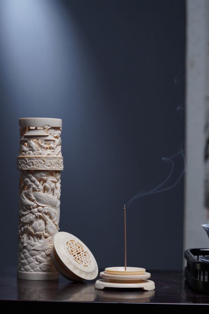 天然マンモス牙美しい手作り彫刻鯉の竜門登り香筒