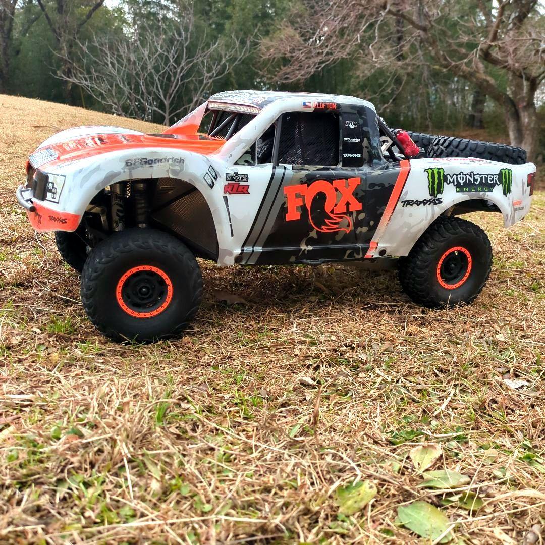 TRAXXAS Unlimited Desert Racer UDR カスタム
