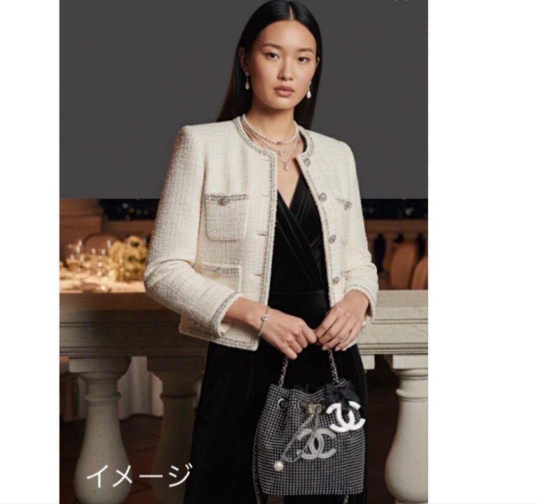 シャネル• ラインストーン CCロゴ 巾着型ショルダーバッグ