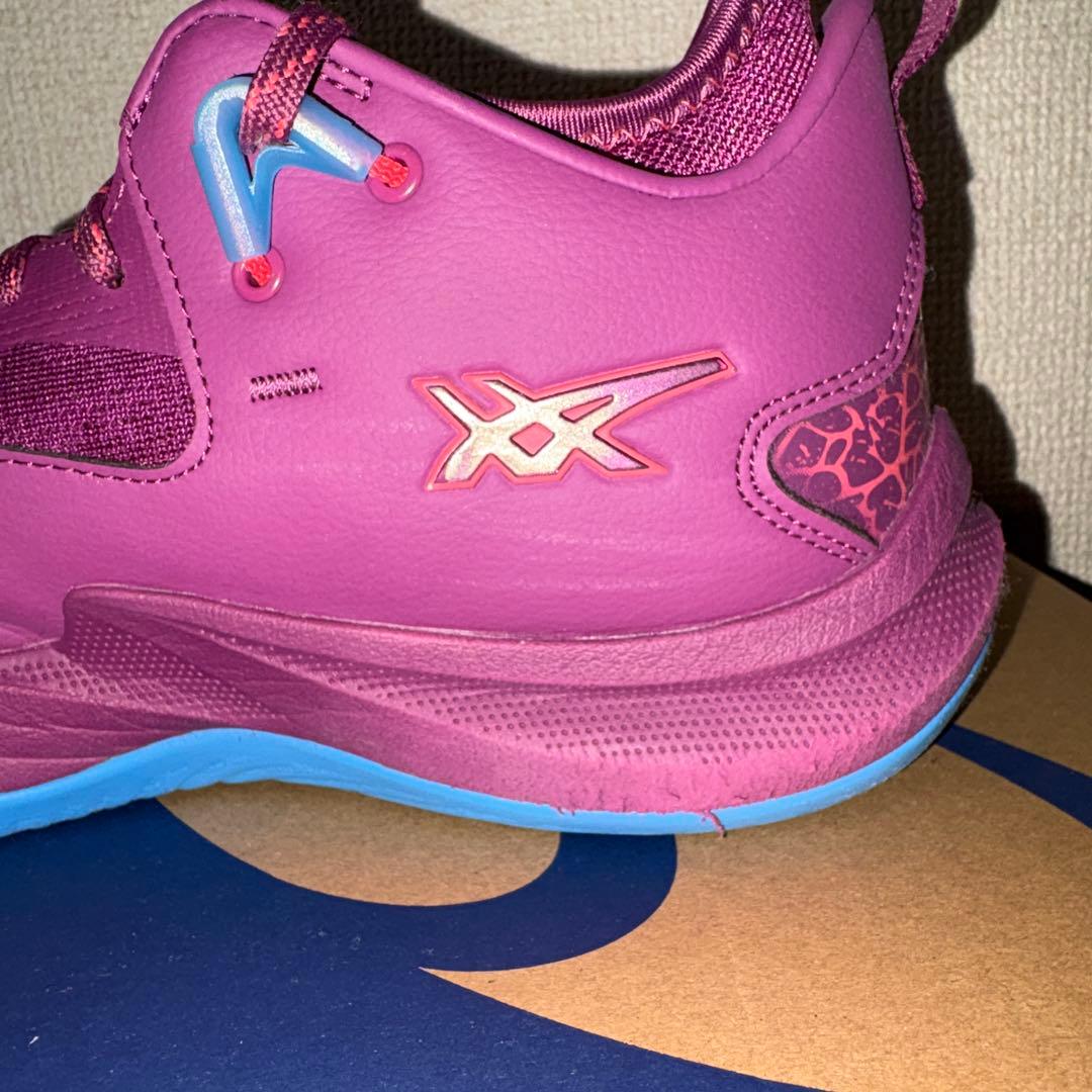 【SALE✨】asics NOVA SURGE LOW 2 28㎝