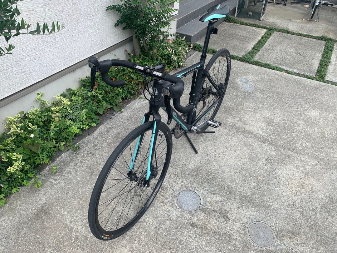 ほぼ新品 Bianchi ロードバイク 105/Tiagra Disc