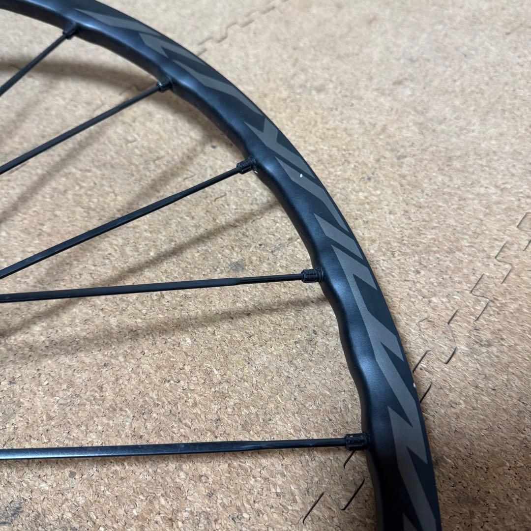 Mavicマビック　キシリウム　プロ　UST ディスク　チューブレスレディ