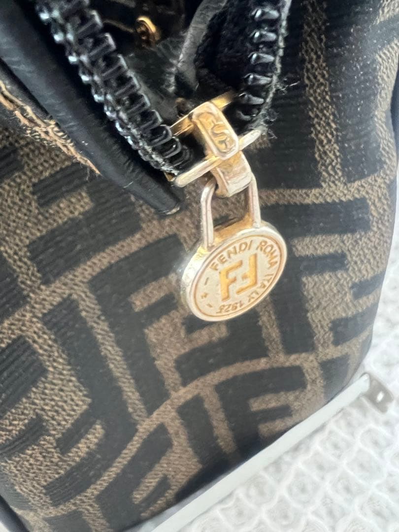 Fendi FFロゴ ハンドバッグ ブラウン/ブラック