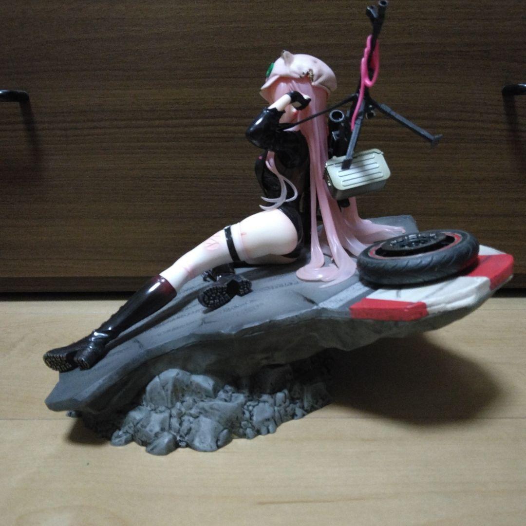 ドルフロ UKM-2000 疾風迅雷 重傷Ver 1/7スケールフィギュア