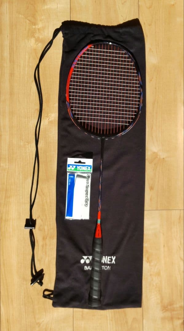 アストロクス77プロ YONEX バドミントンラケット 専用ケース付き
