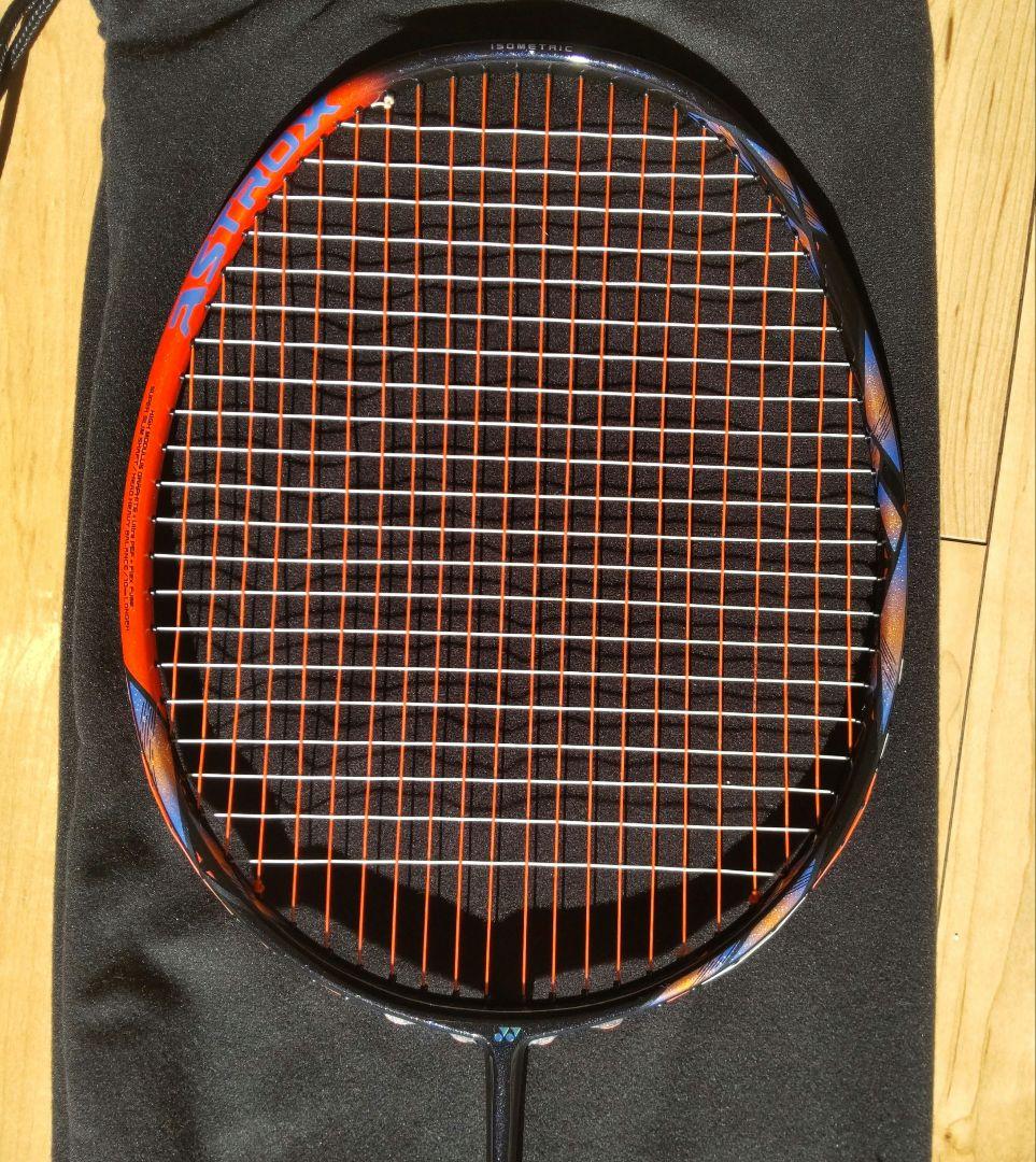 アストロクス77プロ YONEX バドミントンラケット 専用ケース付き