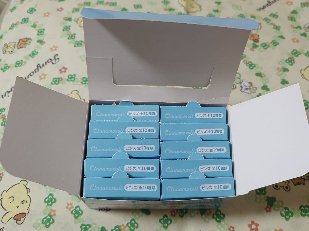サンリオ　シナモロール　20周年　シークレットピンズ　コンプリートセット