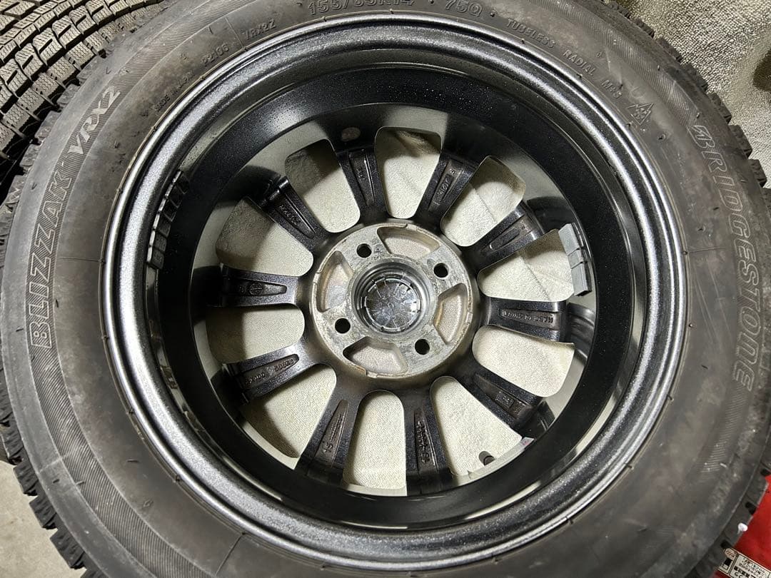 8分山！ブリヂストン　スタッドレスタイヤ155/65R14 軽自動車用4本セット