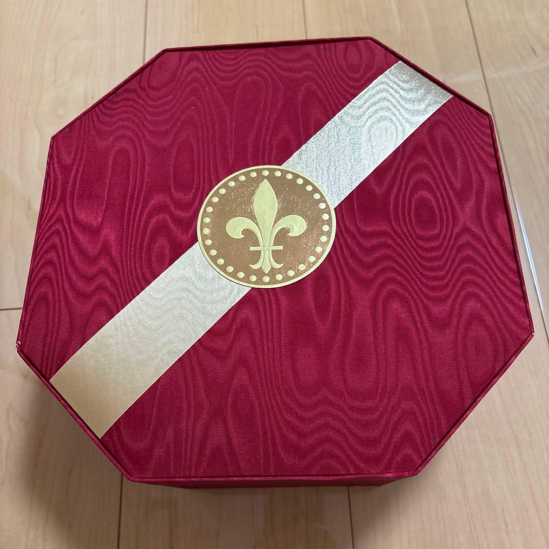 【レミーマルタン】 ルイ13世 バカラボトル　八角箱　替栓 栞