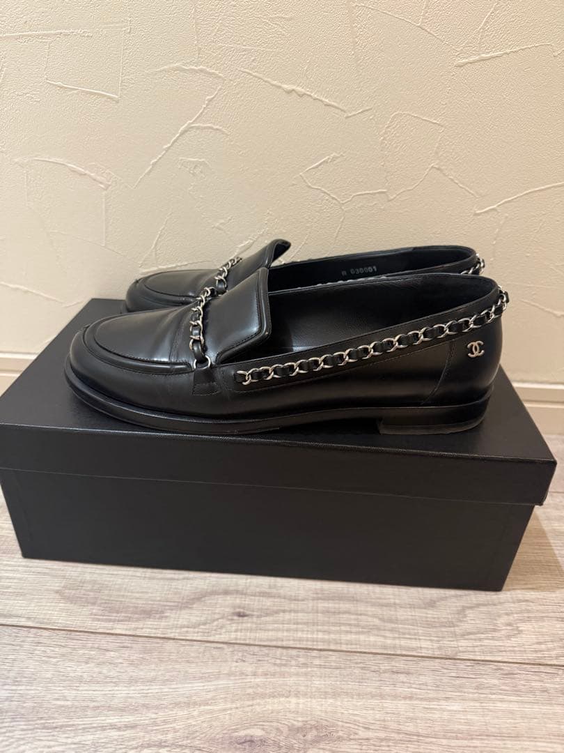 i*o様 CHANEL シャネル　チェーン　ローファー　ブラック