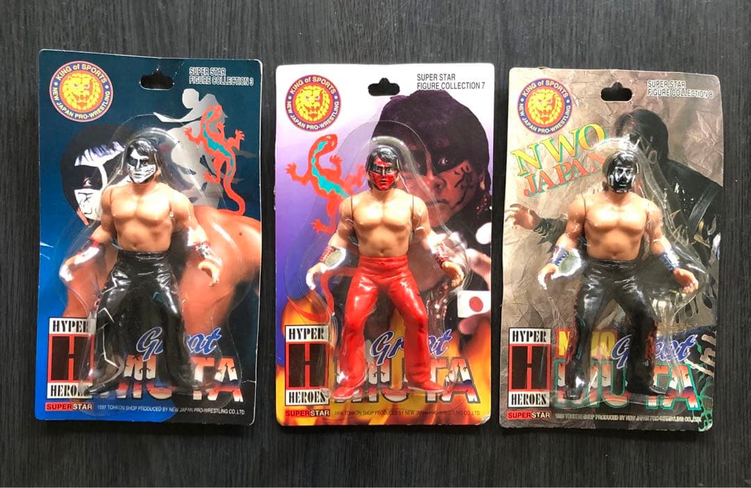 ☆新日本プロレス公式☆　グレートムタ　 フィギュア3体セット