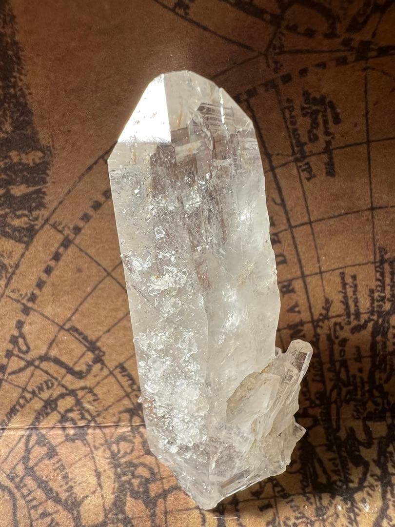 龍脈の精髄 ⭐︎水晶「共鳴する光の柱」