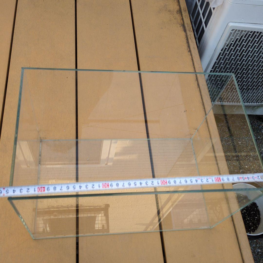 アクリル水槽 約60cm x 30cm x 30cm