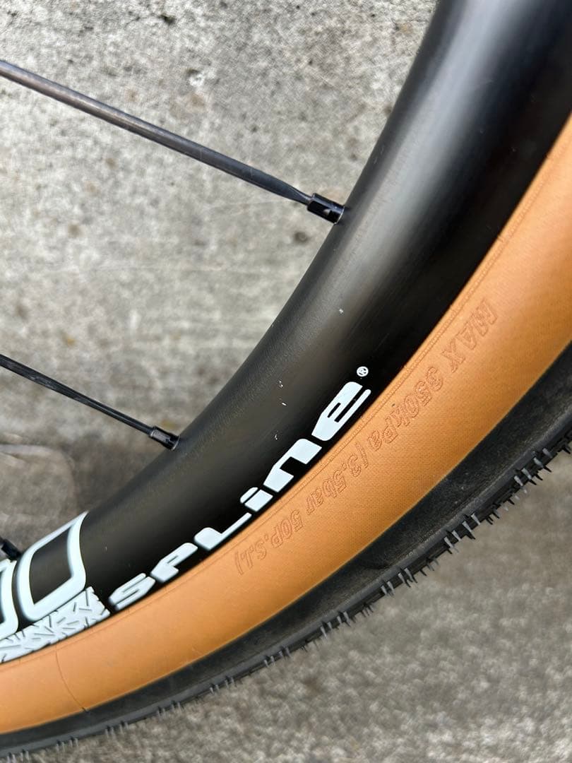 dtswiss g1800 spline 650B グラベルキングSSセット