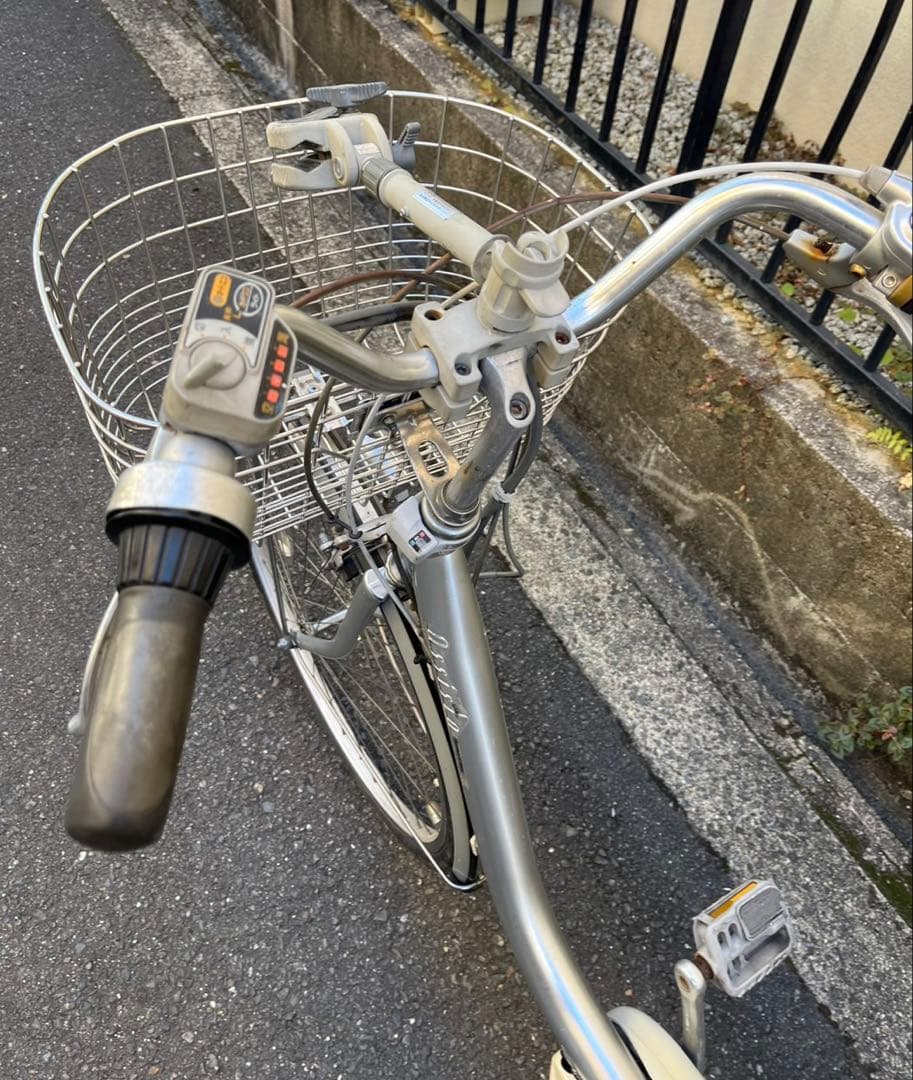 モ*リ様 BRIDGESTONE アシスタ　電動自転車　発送不可　大阪から