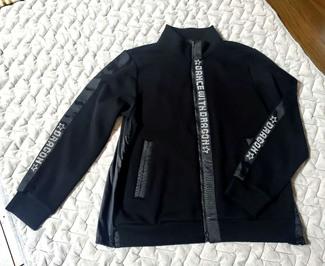 本日最終特価！DANCE WITH DRAGON　 ジップアップ　ゴルフウェア