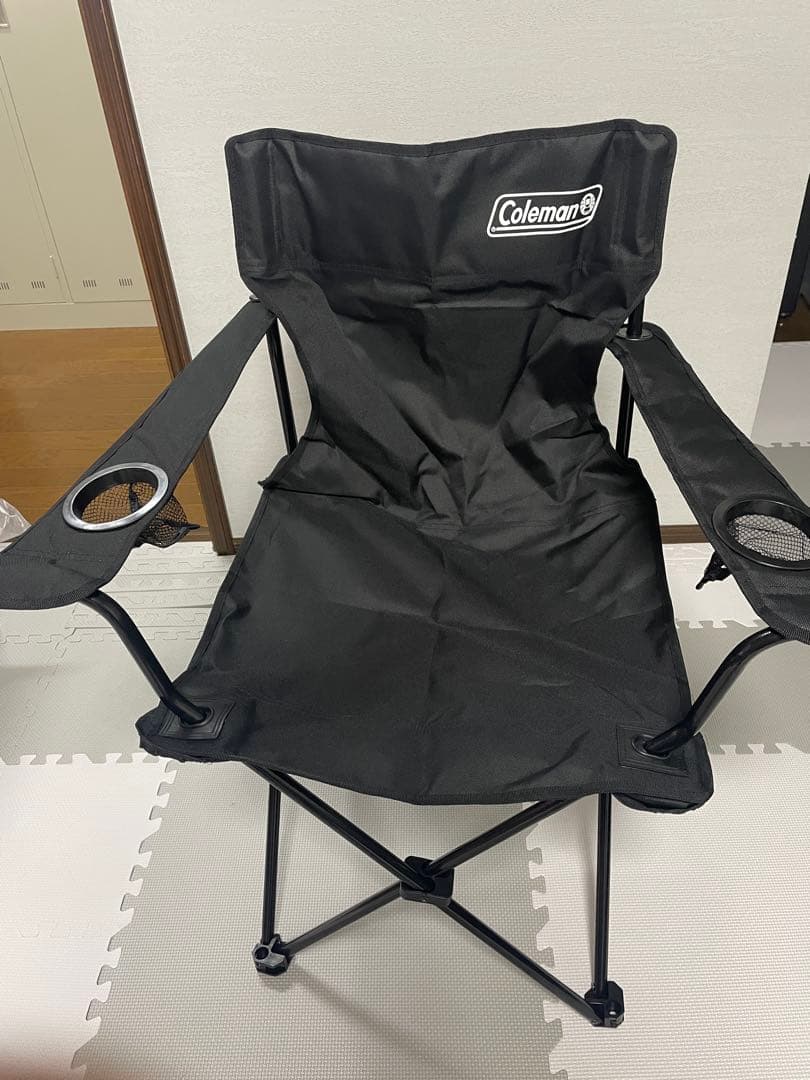 コールマン アームチェア 黒2脚 灰色2脚