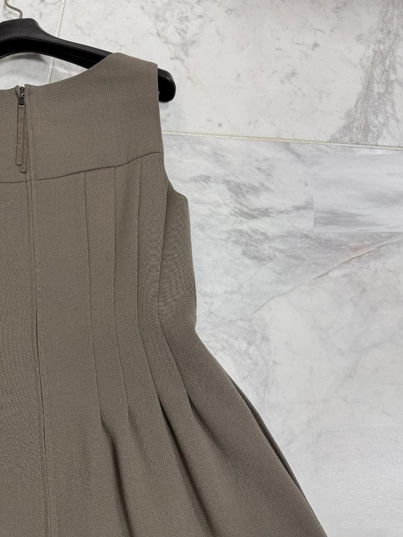 定価約12万★美品★FOXEYフォクシーマグノリア ウール美くびれシルエット38