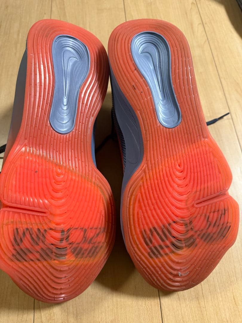 Nike バスケットボールシューズ ブラック/オレンジ