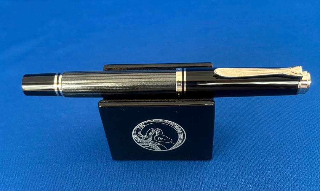 ペリカン万年筆　スーべレーンM400 F字　グレーストライブ