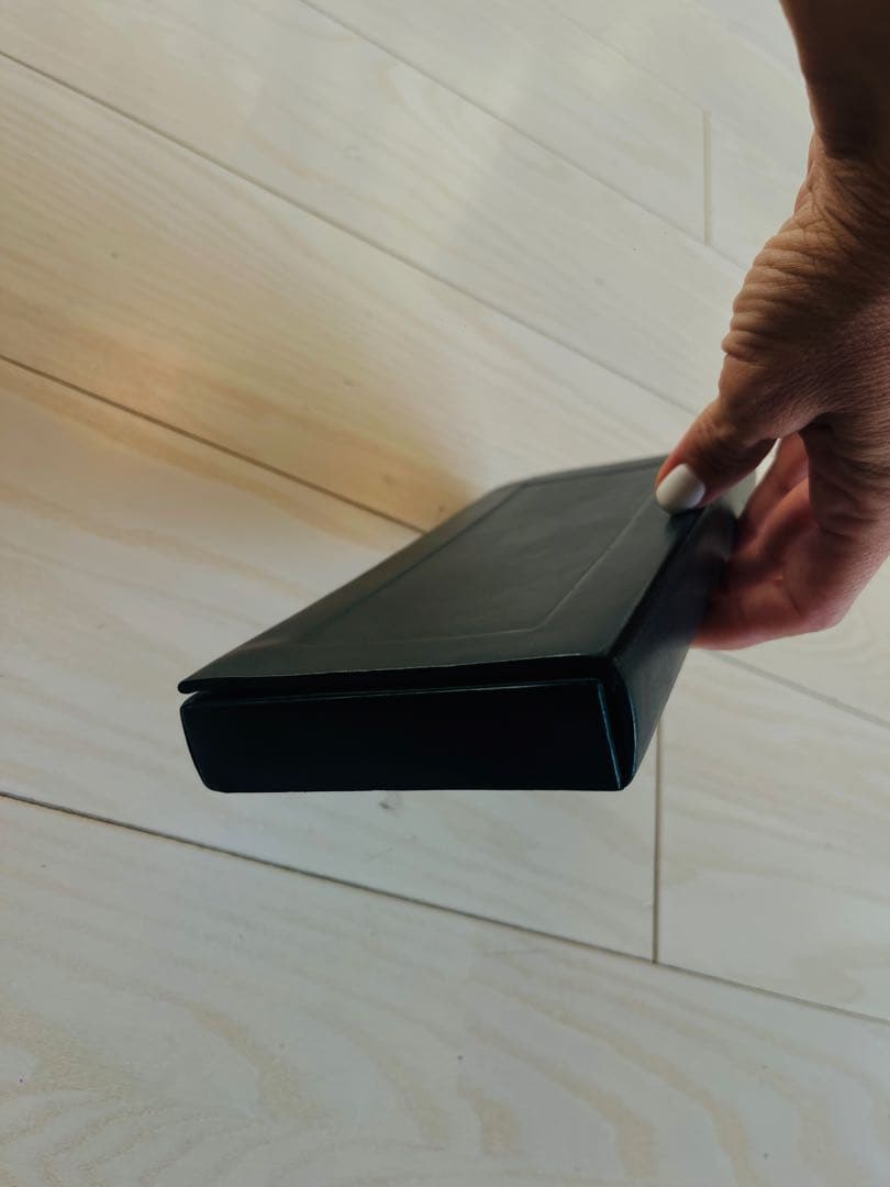 ISAAC REINA クラッチバッグ