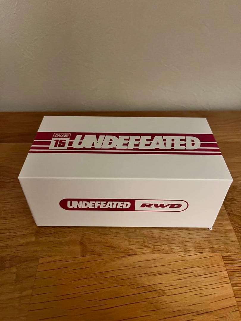 UNDEFEATED RWB ポルシェ　911 ピンク　オートサロン限定