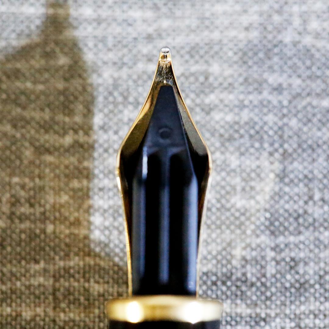 【極美品 送料込み】モンブラン 万年筆 １４４４ バーレイ ゴールド マイスター