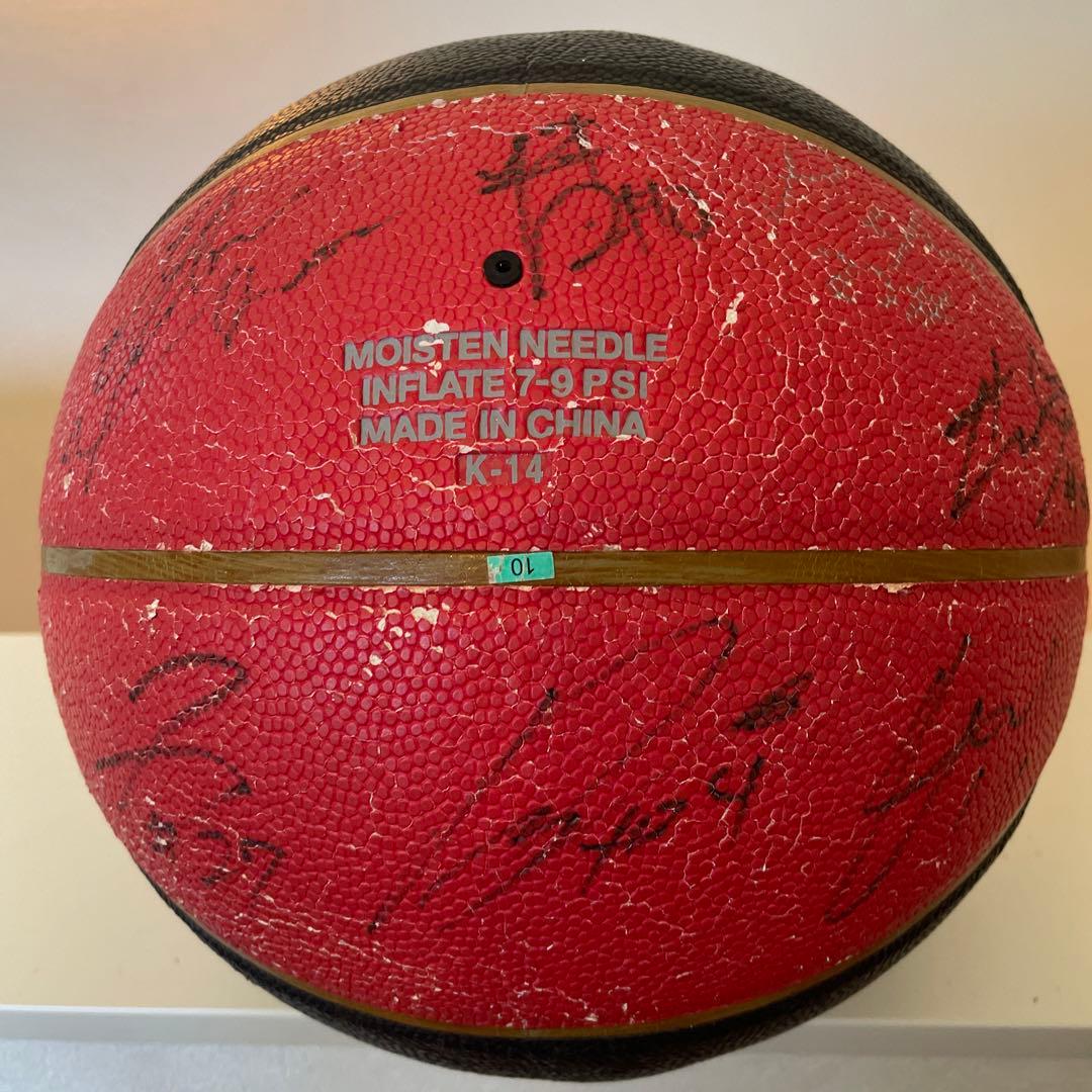 千葉ジェッツ選手のサイン入りボール