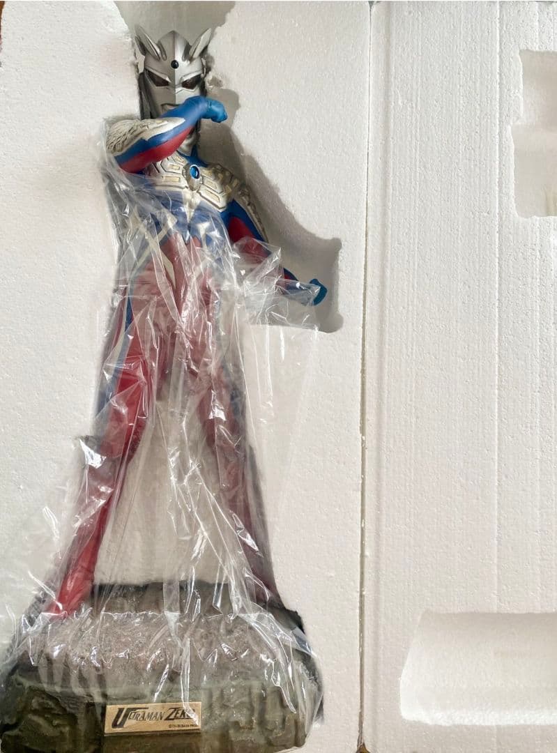 ウルトラマンゼロ 78体限定 ライティングフィギュア ベネリック