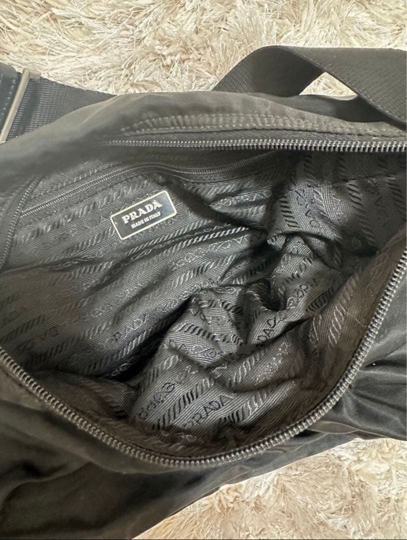 PRADA ショルダーバッグ