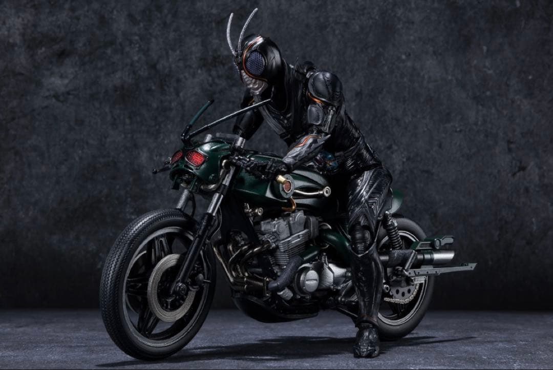 S.H.フィギュアーツ 仮面ライダーBLACK SUN＆バトルホッパー